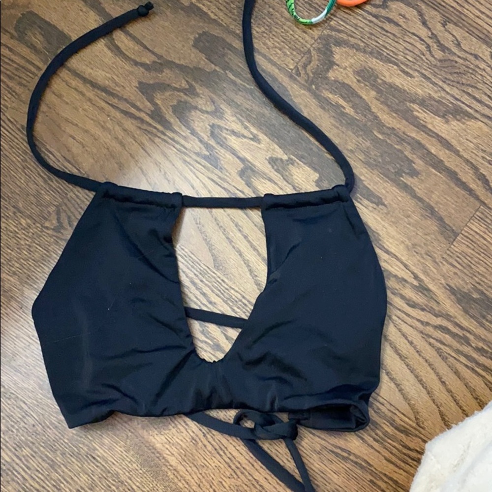black keyhole bikini top
